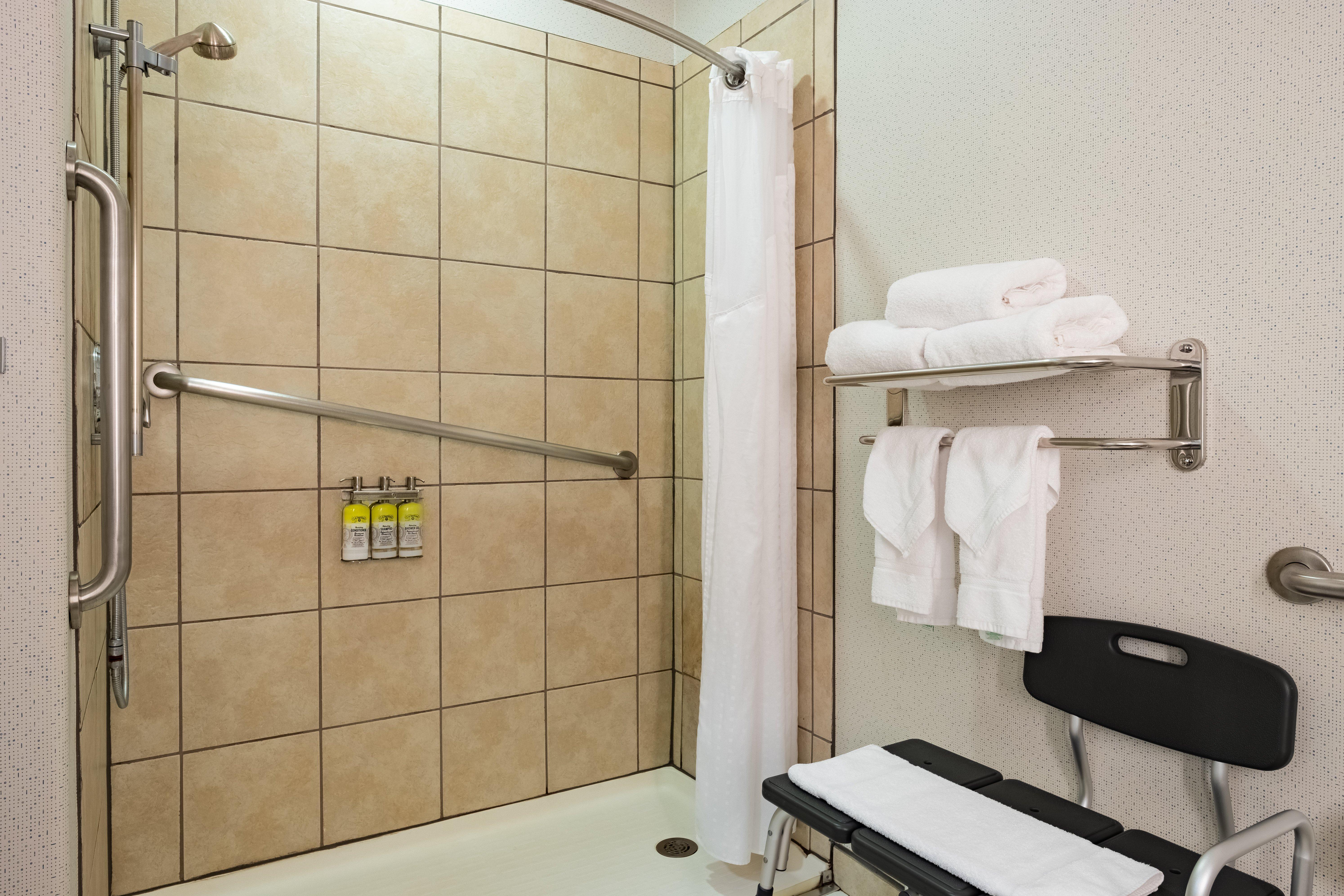Holiday Inn Express Hotel & Suites Evanston By Ihg Экстерьер фото