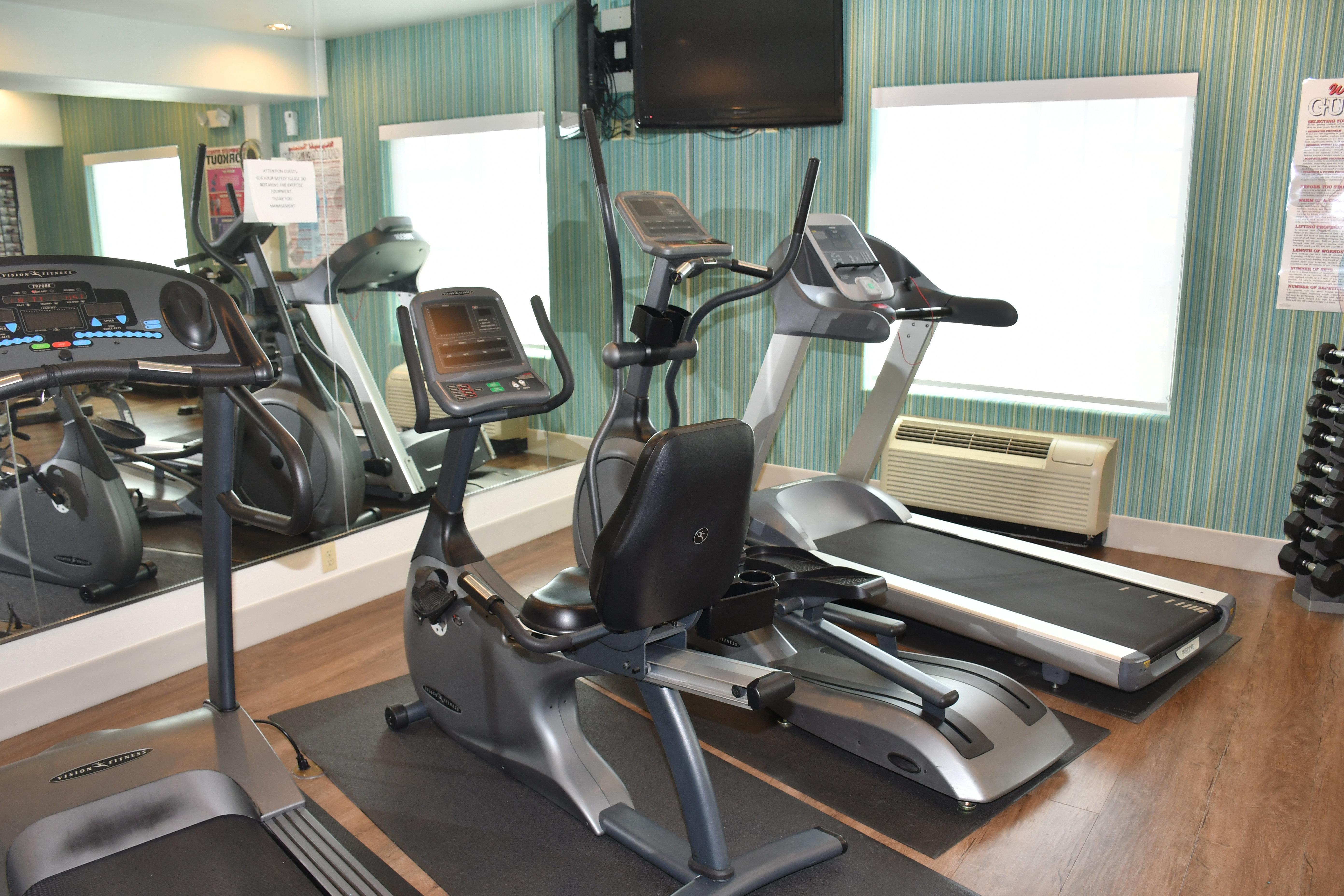 Holiday Inn Express Hotel & Suites Evanston By Ihg Экстерьер фото