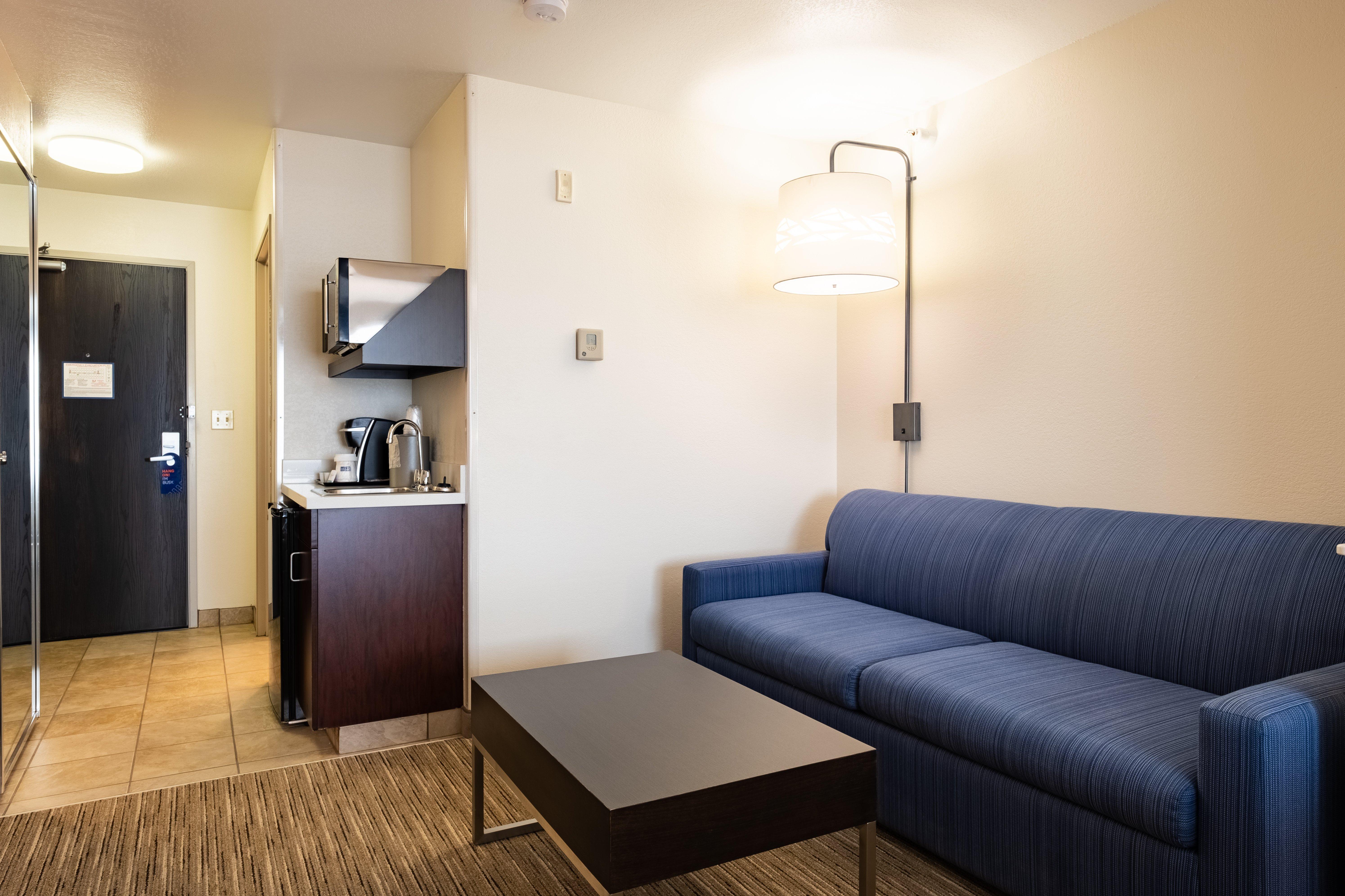 Holiday Inn Express Hotel & Suites Evanston By Ihg Экстерьер фото